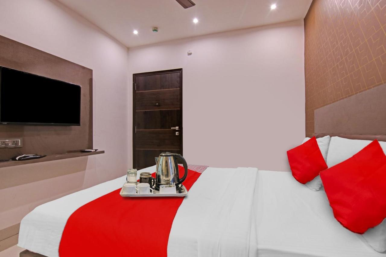 Hotel 19 West Nuova Delhi Esterno foto