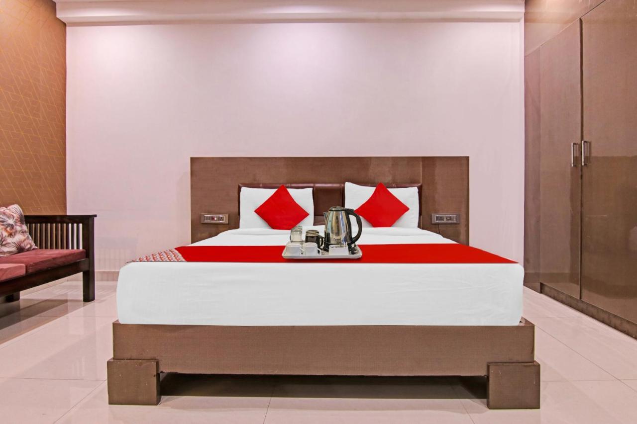 Hotel 19 West Nuova Delhi Esterno foto