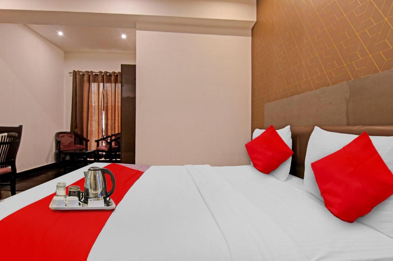 Hotel 19 West Nuova Delhi Esterno foto