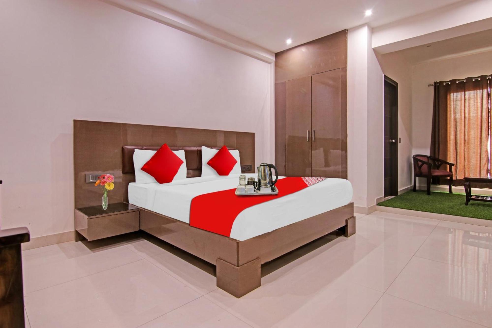 Hotel 19 West Nuova Delhi Esterno foto